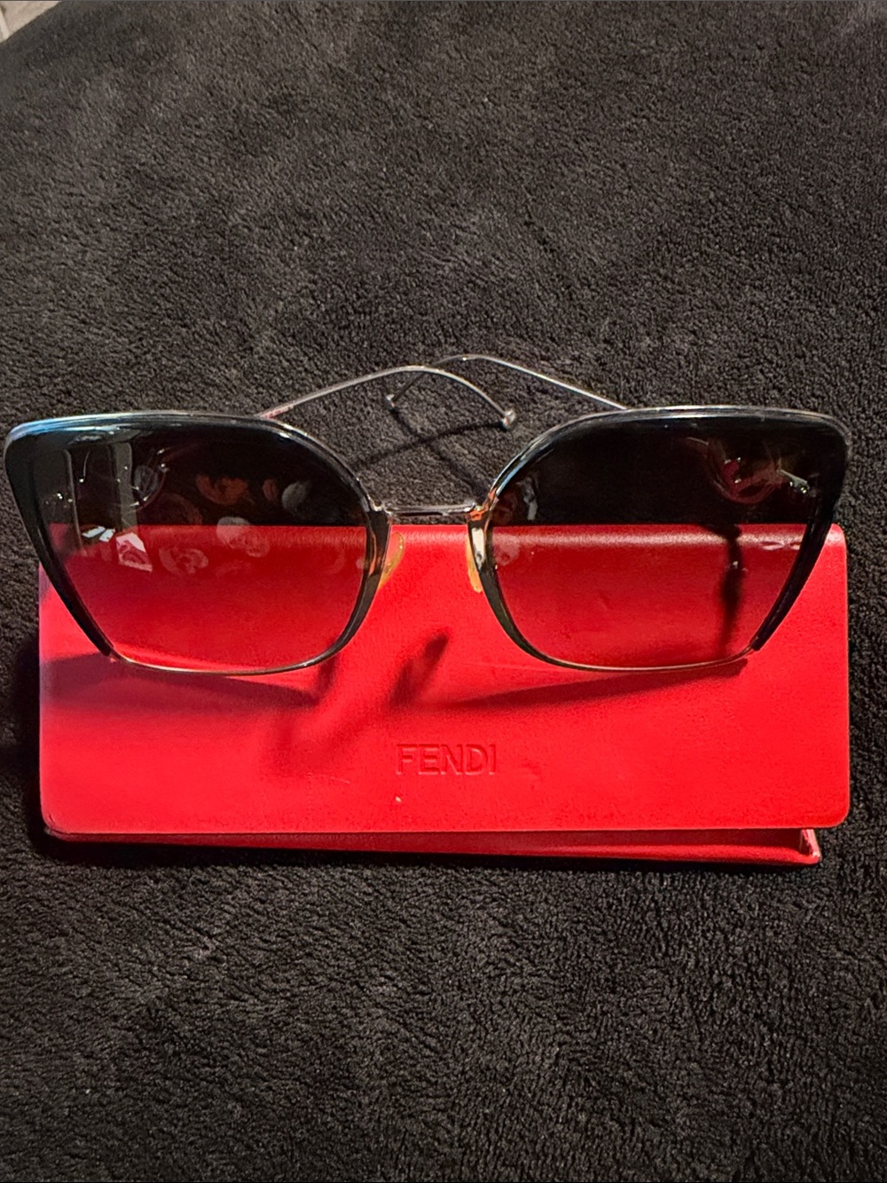 Fendi Women’s large Sunglasses with Black and silver Frames and Red Case